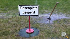 Bild: Rasenplatz gesperrt (Symbolbild). Foto: dpa