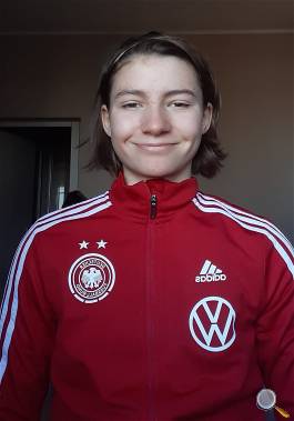 So strahlt Tessa beim DFB-U15-Lehrgang in Bitburg (03/2022)